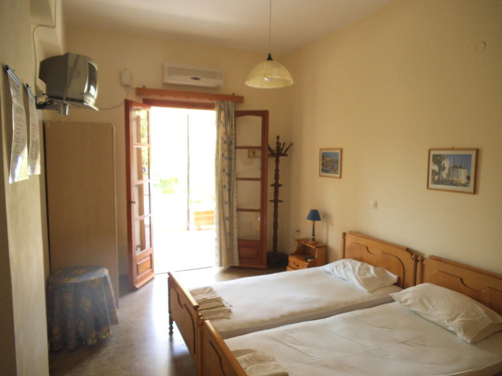 Villa Xenos Kalamáki Szoba fotó