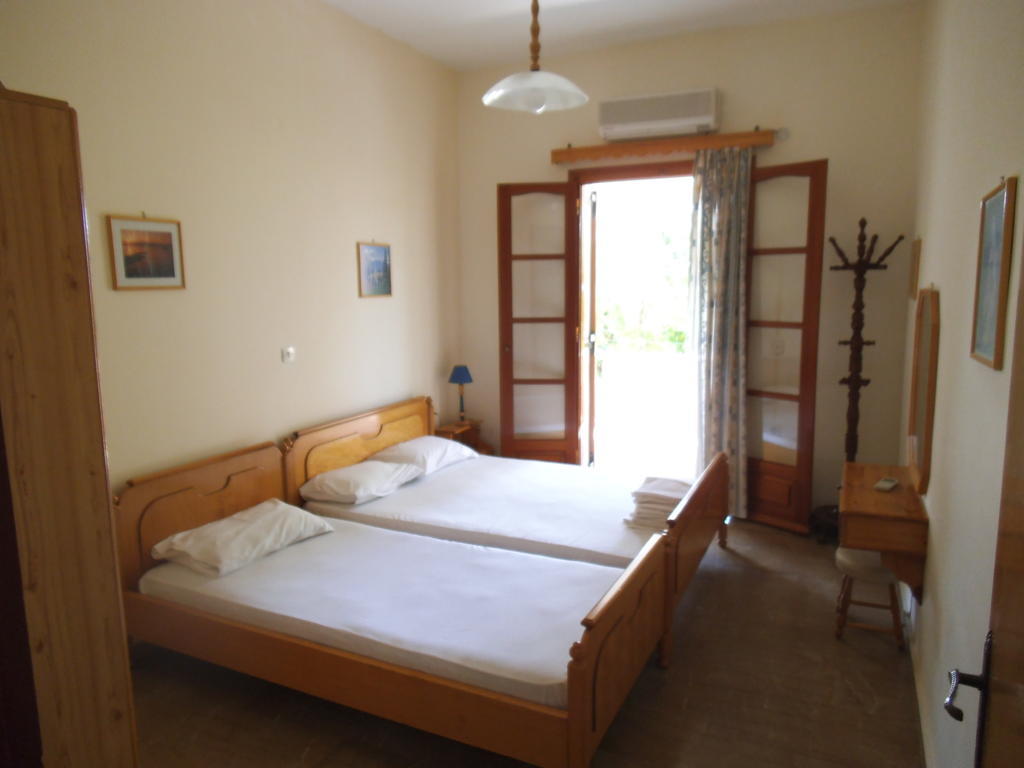 Villa Xenos Kalamáki Szoba fotó
